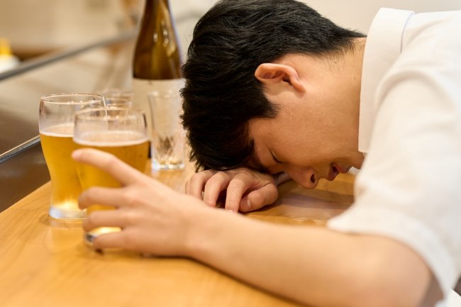 Cara Menetralkan Alkohol: Panduan Lengkap Agar Tubuh Cepat Pulih dan Tetap Sehat